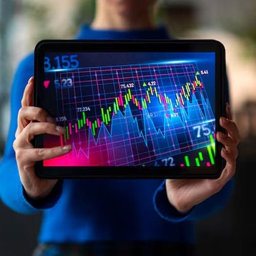 CryptoMate live market implementation, showcasing the deployment of customized cryptocurrency strategies in real-time trading.
